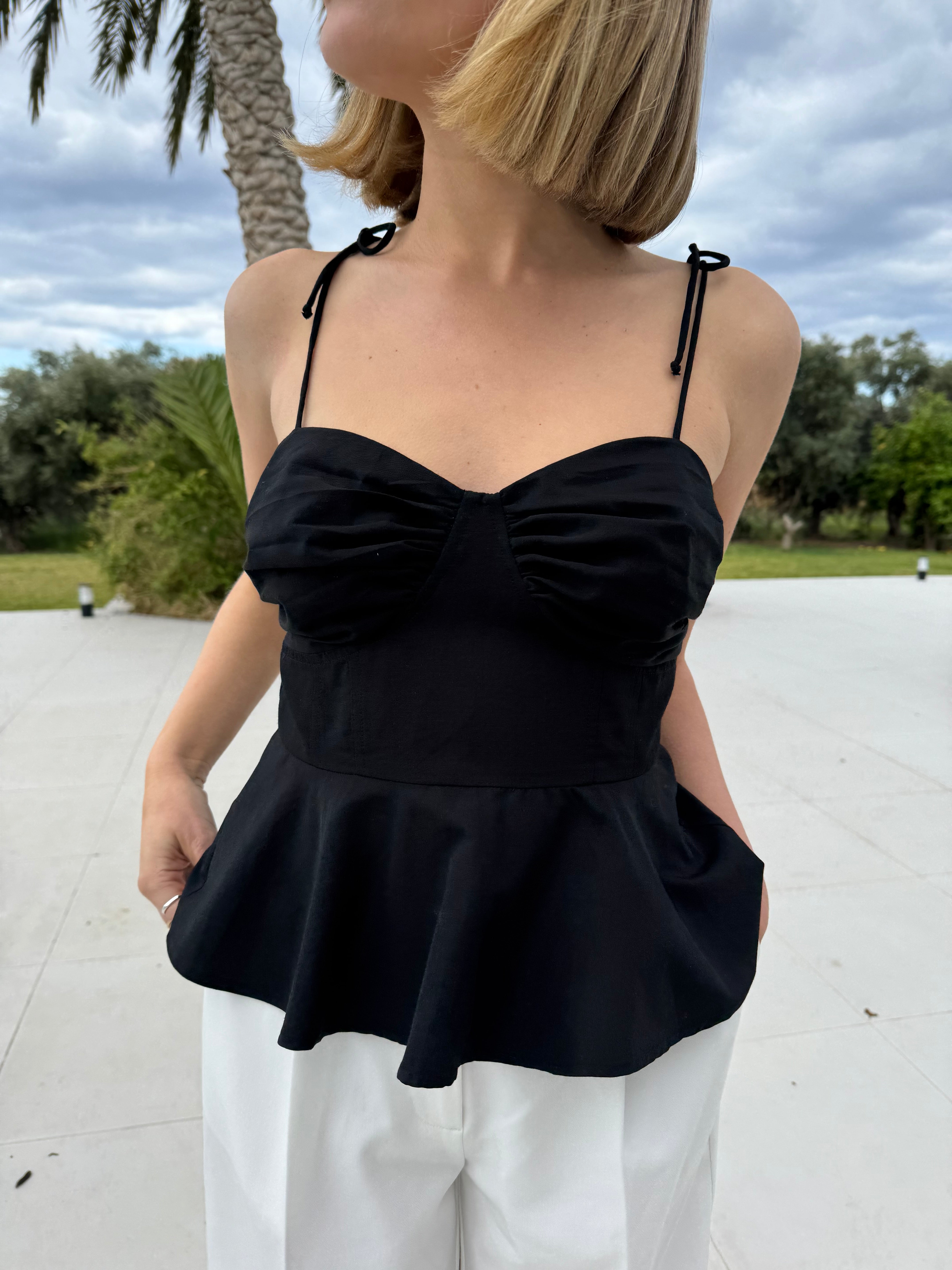 VMASHA Top - Black